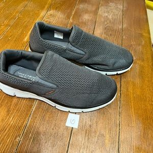 COPY - Skechers wide fit shoes